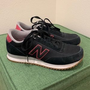 New Balance casual athletic shoes size 7